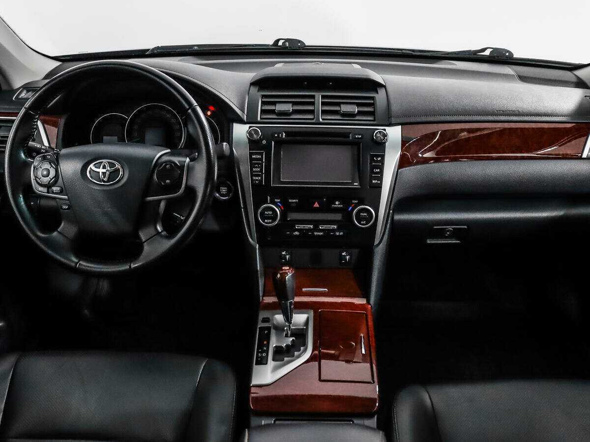 Toyota Camry 2014 года с пробегом. Фото: #13