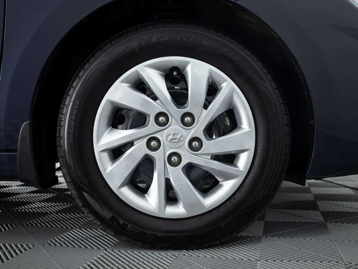 Hyundai Elantra 2020 года с пробегом. Фото: #9