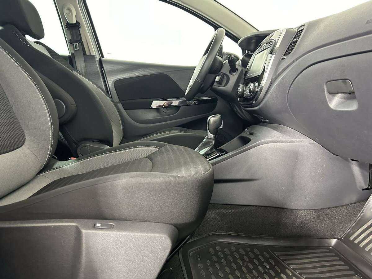 Renault Kaptur 2017 года с пробегом. Фото: #13