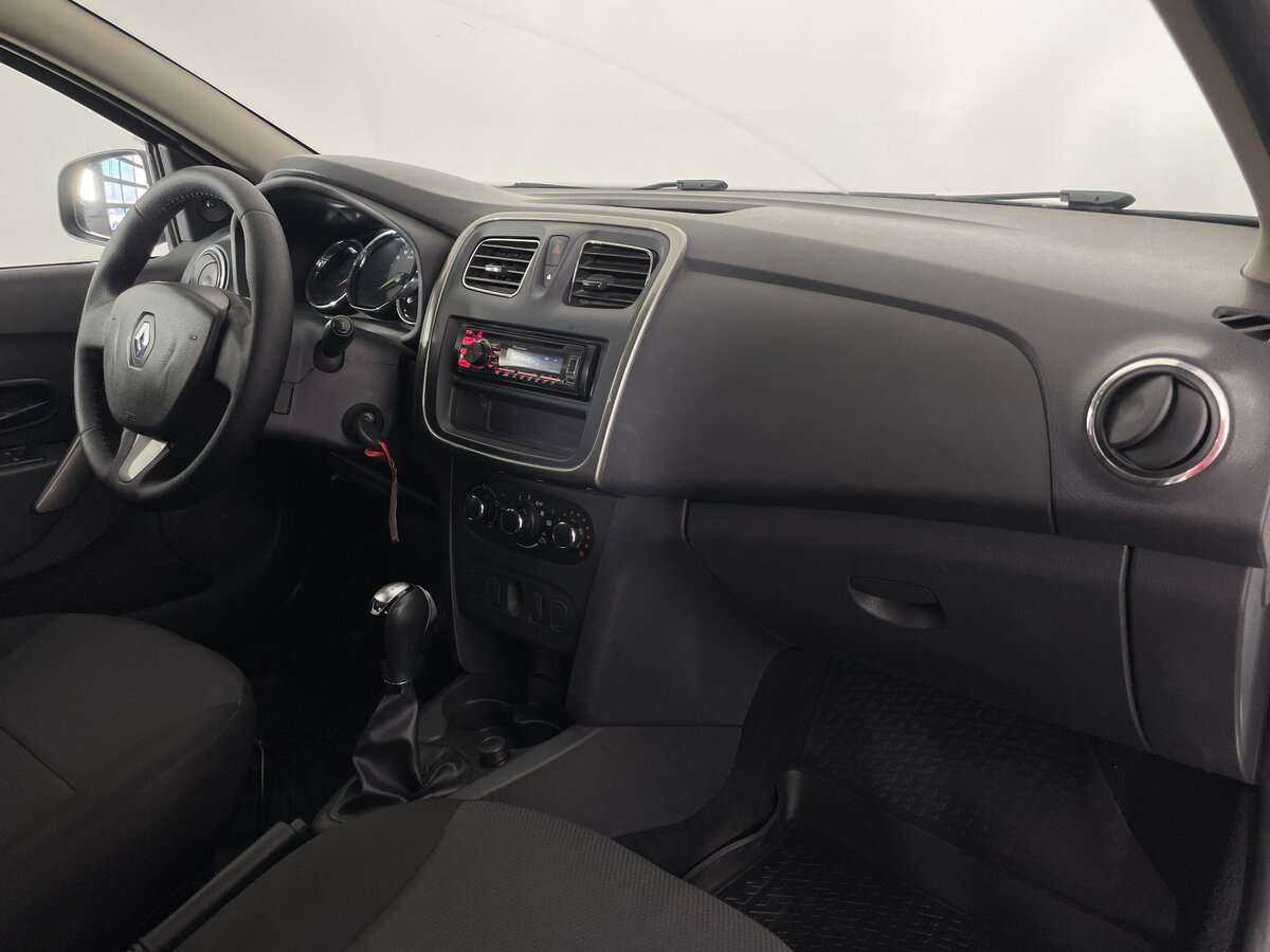 Renault Logan 2015 года с пробегом. Фото: #7