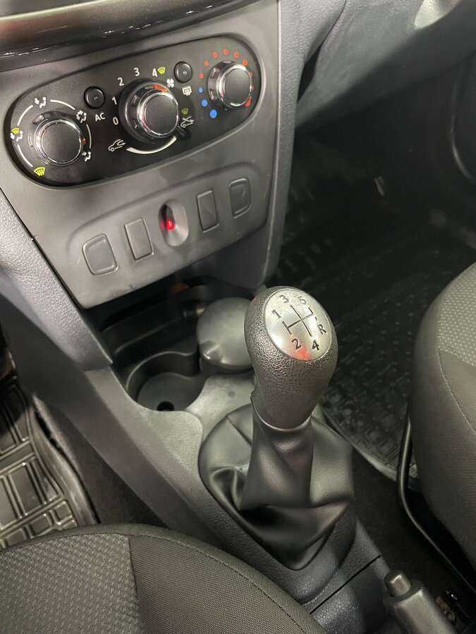 Renault Logan 2014 года с пробегом. Фото: #17