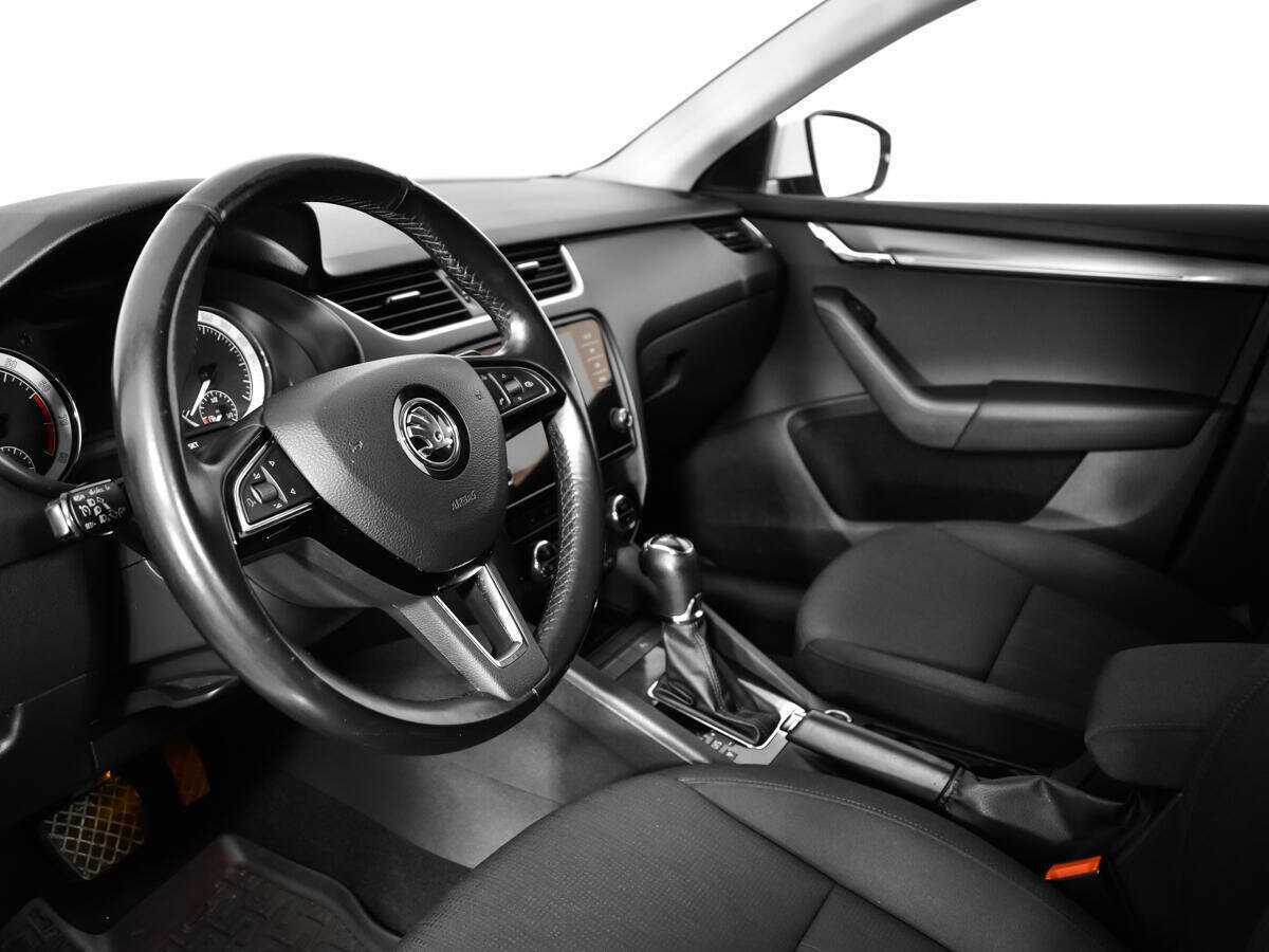 Skoda Octavia 2017 года с пробегом. Фото: #12