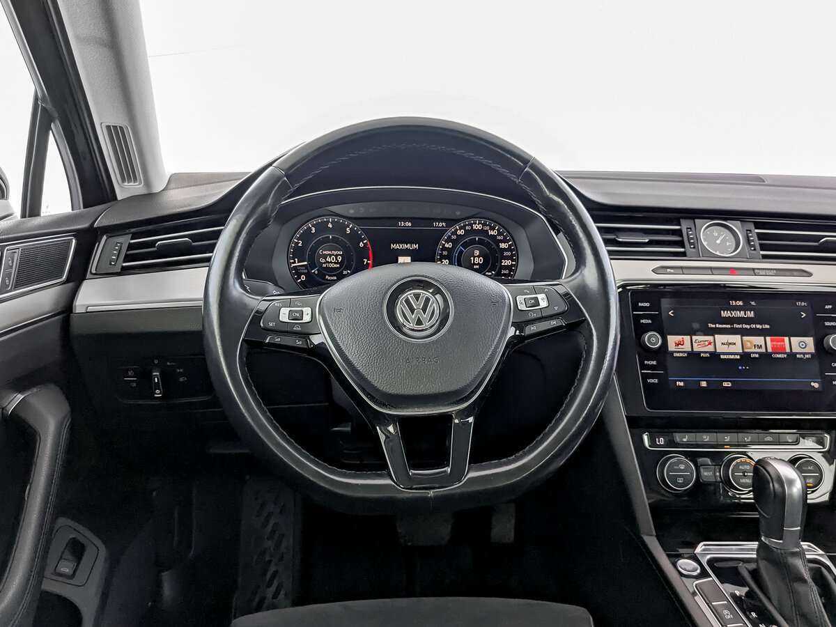 Volkswagen Passat 2017 года с пробегом. Фото: #21