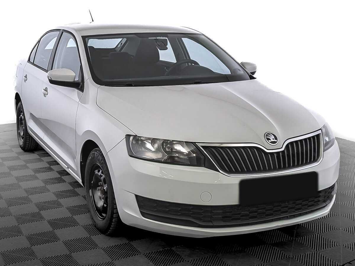 Skoda Rapid 2017 года с пробегом. Фото: #2