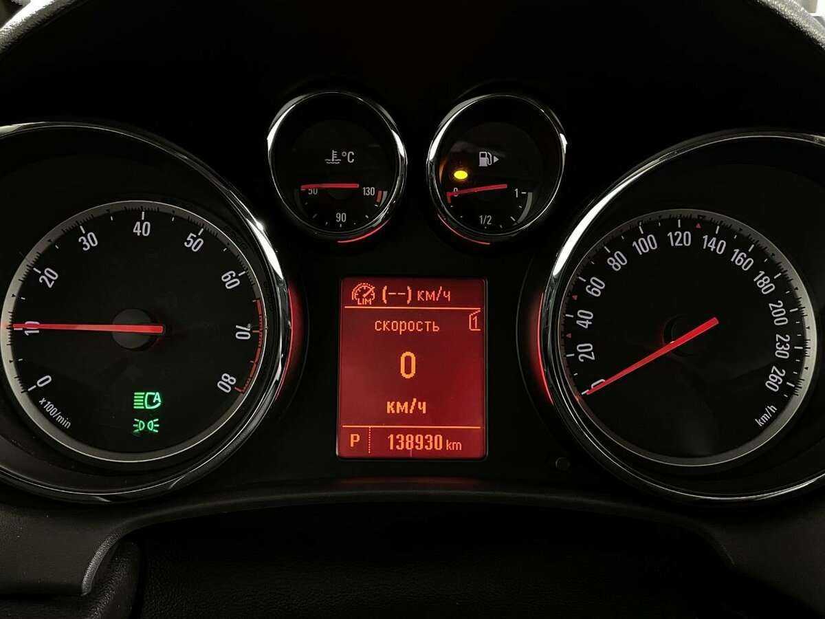 Opel Astra 2013 года с пробегом. Фото: #10