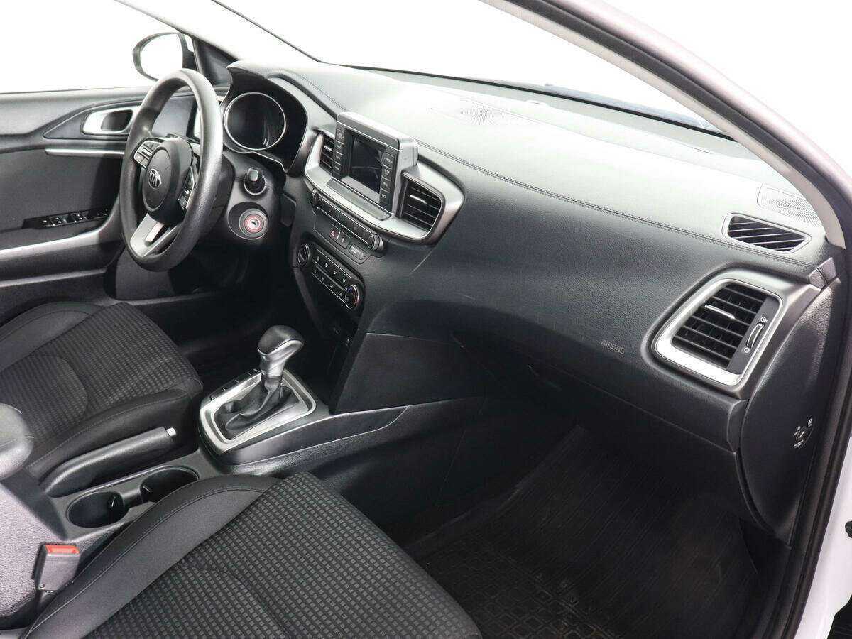 Kia Ceed 2019 года с пробегом. Фото: #9
