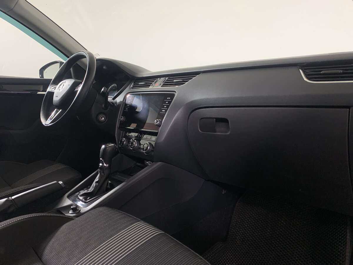 Skoda Octavia 2018 года с пробегом. Фото: #10