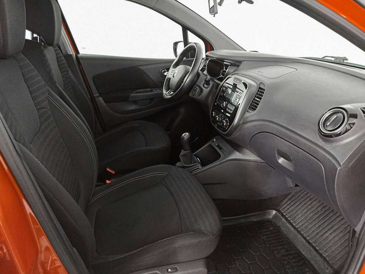 Renault Kaptur 2016 года с пробегом. Фото: #8