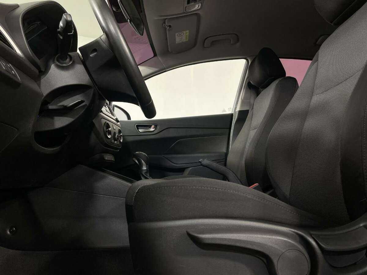 Hyundai Solaris 2017 года с пробегом. Фото: #9