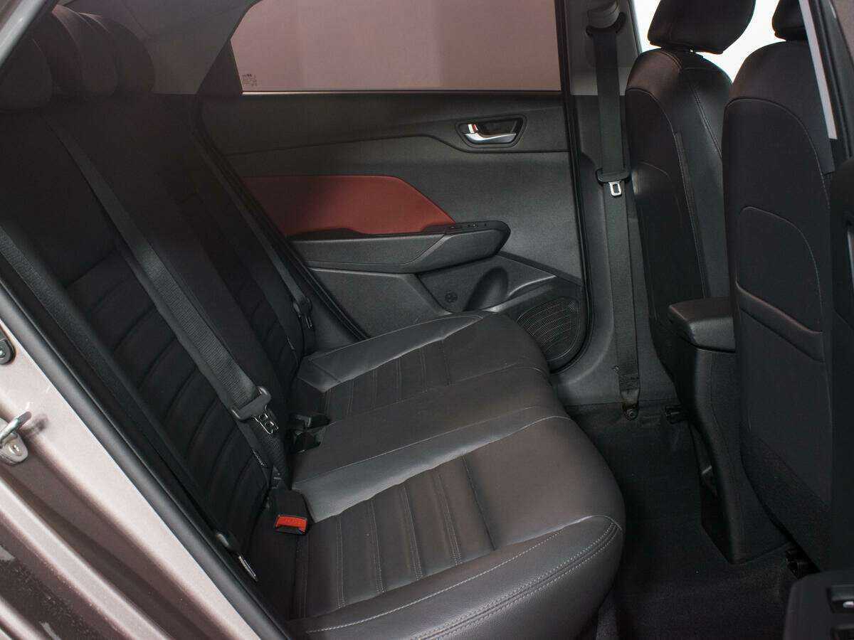 Hyundai Solaris 2021 года с пробегом. Фото: #12