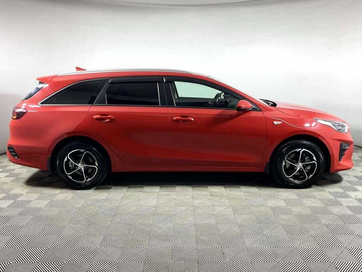 Kia Ceed 2020 года с пробегом. Фото: #3