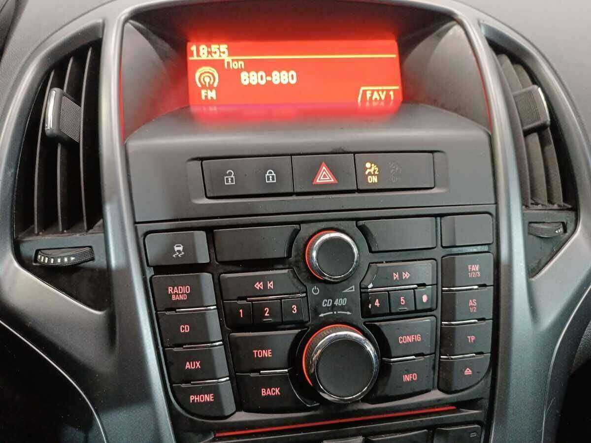 Opel Astra 2012 года с пробегом. Фото: #14