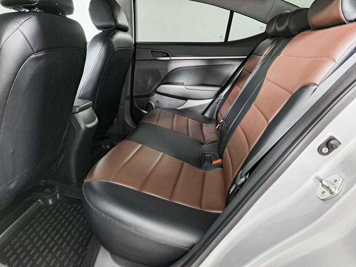 Hyundai Elantra 2017 года с пробегом. Фото: #9