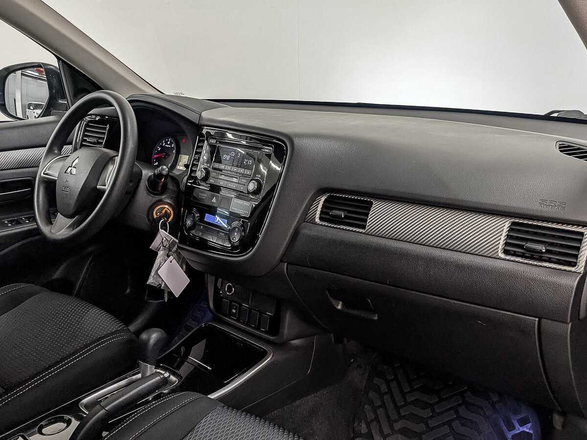 Mitsubishi Outlander 2018 года с пробегом. Фото: #11