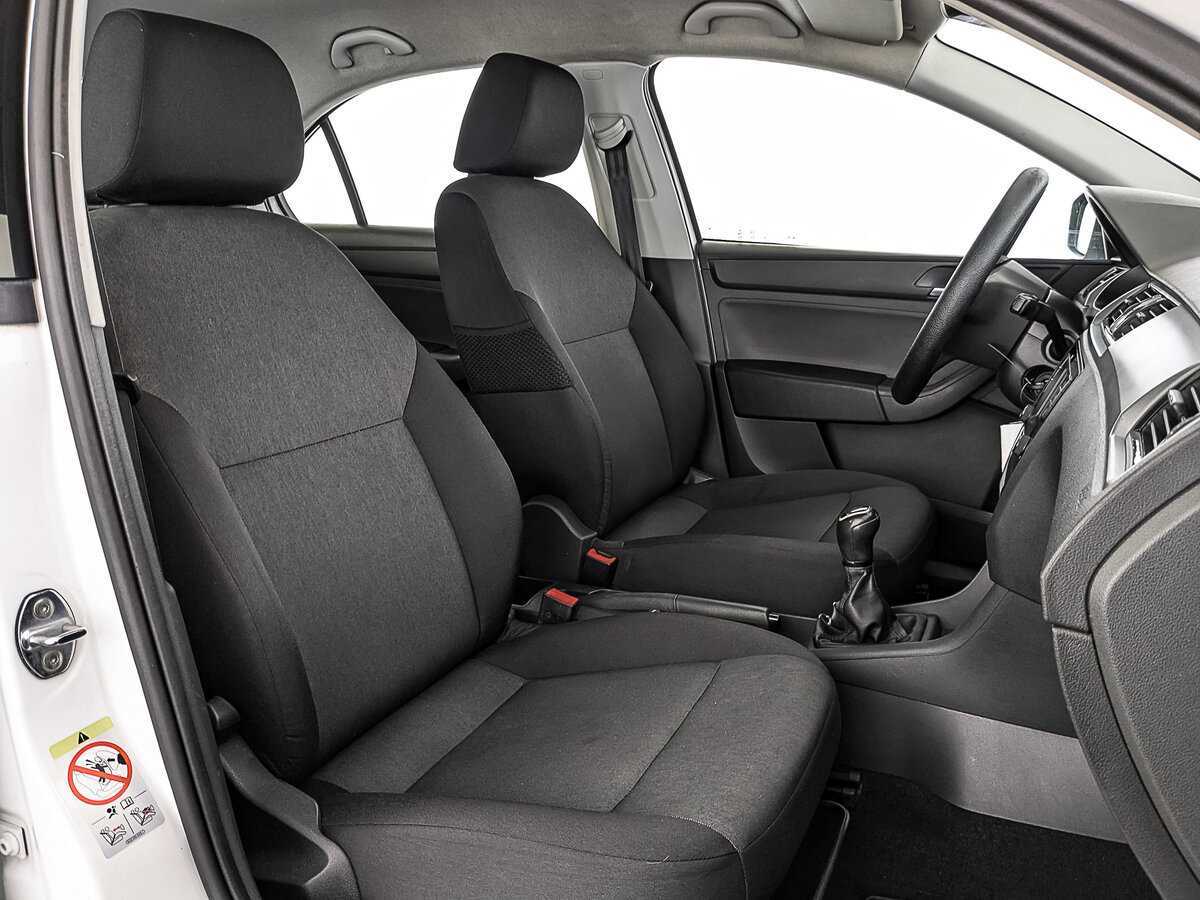 Skoda Rapid 2017 года с пробегом. Фото: #23