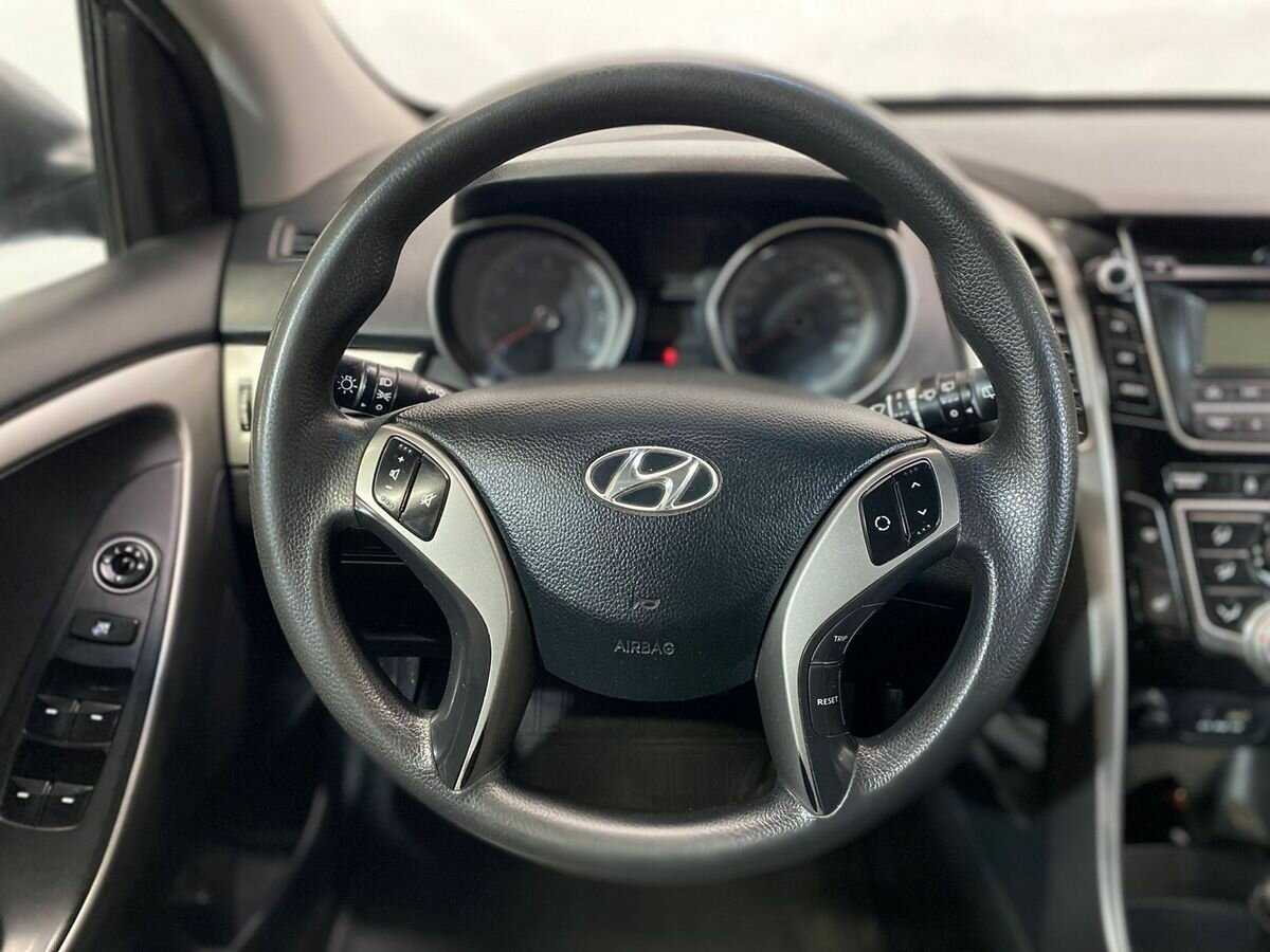 Hyundai i30 2013 года с пробегом. Фото: #10