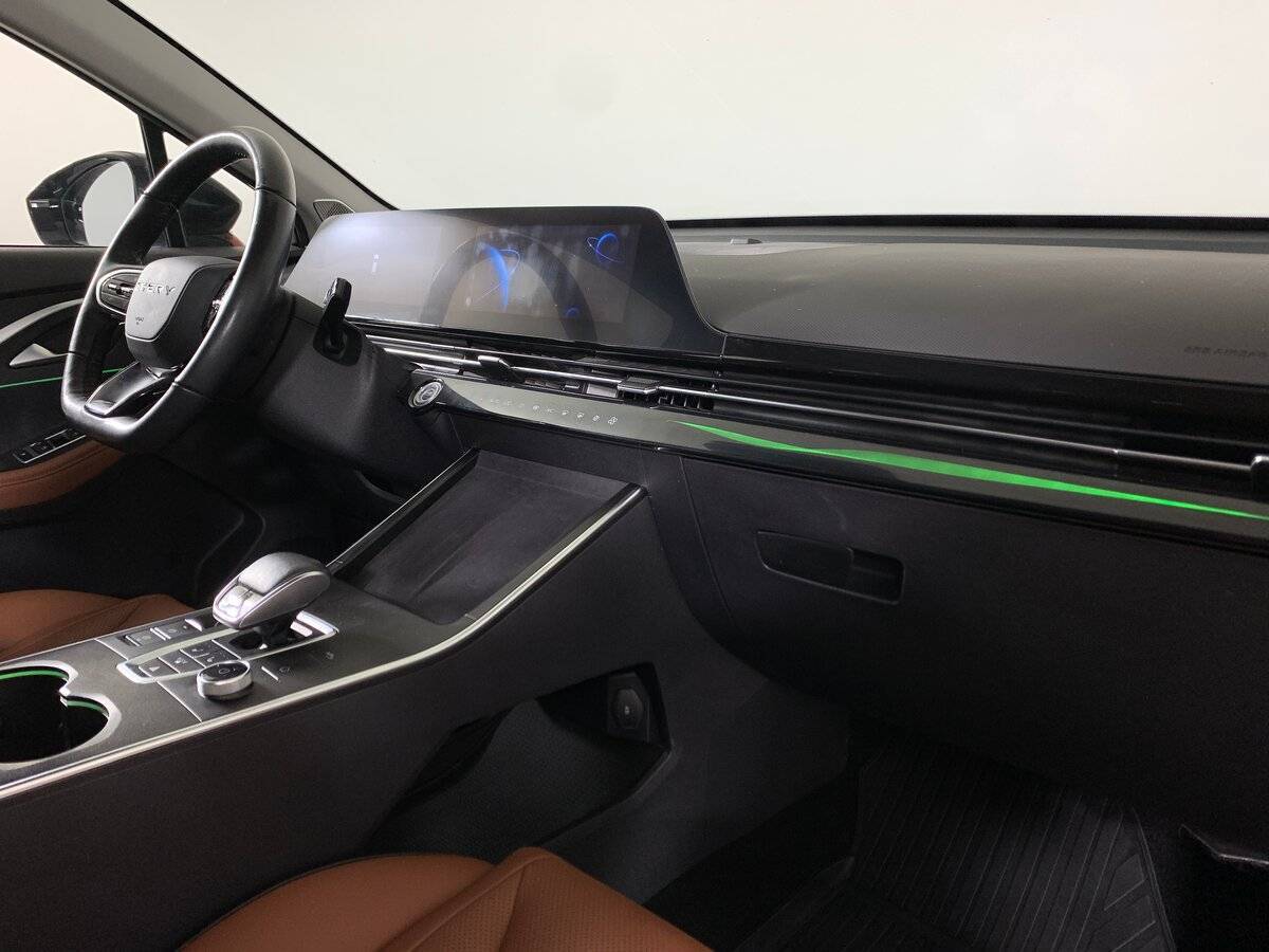 OMODA C5 2023 года с пробегом. Фото: #12