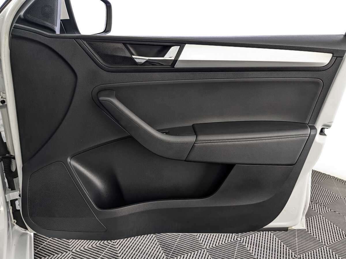 Skoda Rapid 2019 года с пробегом. Фото: #20