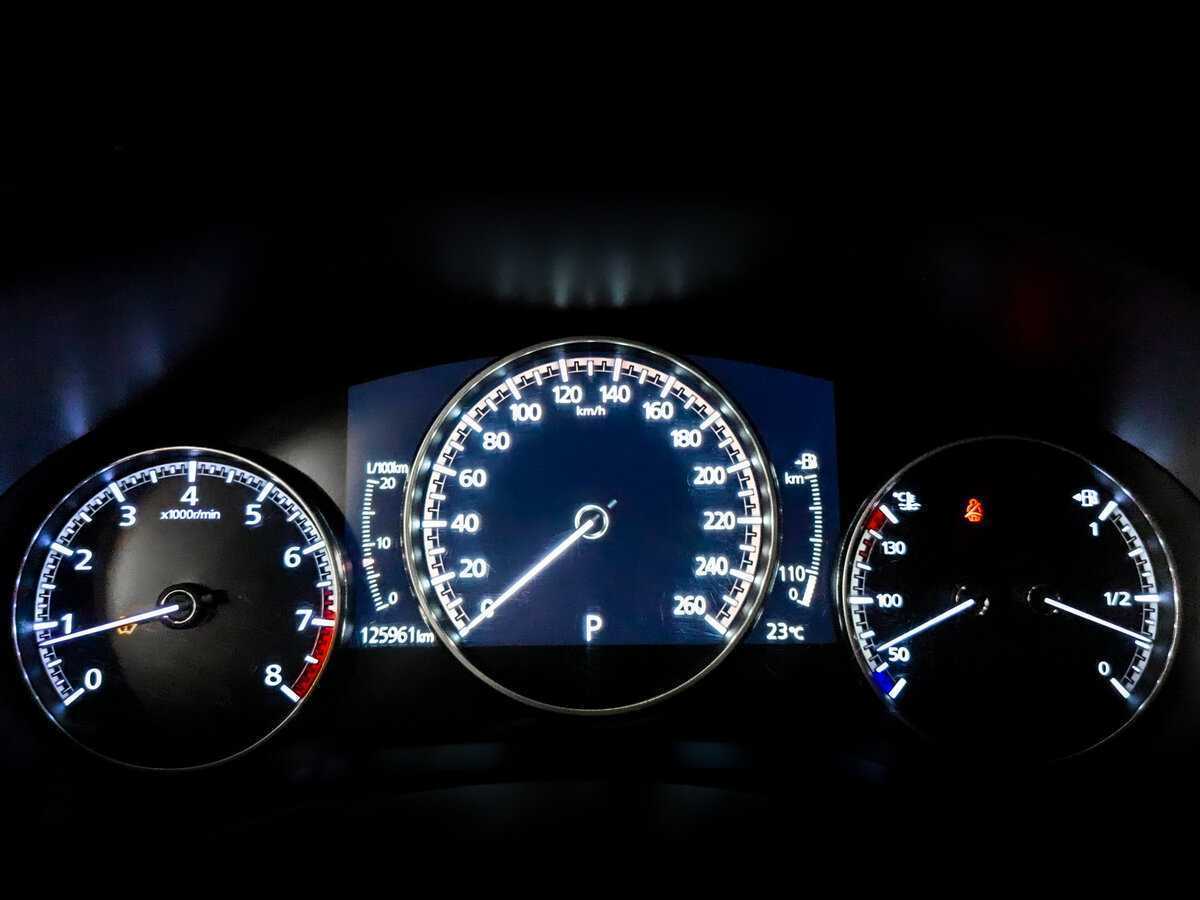 Mazda 3 2019 года с пробегом. Фото: #12