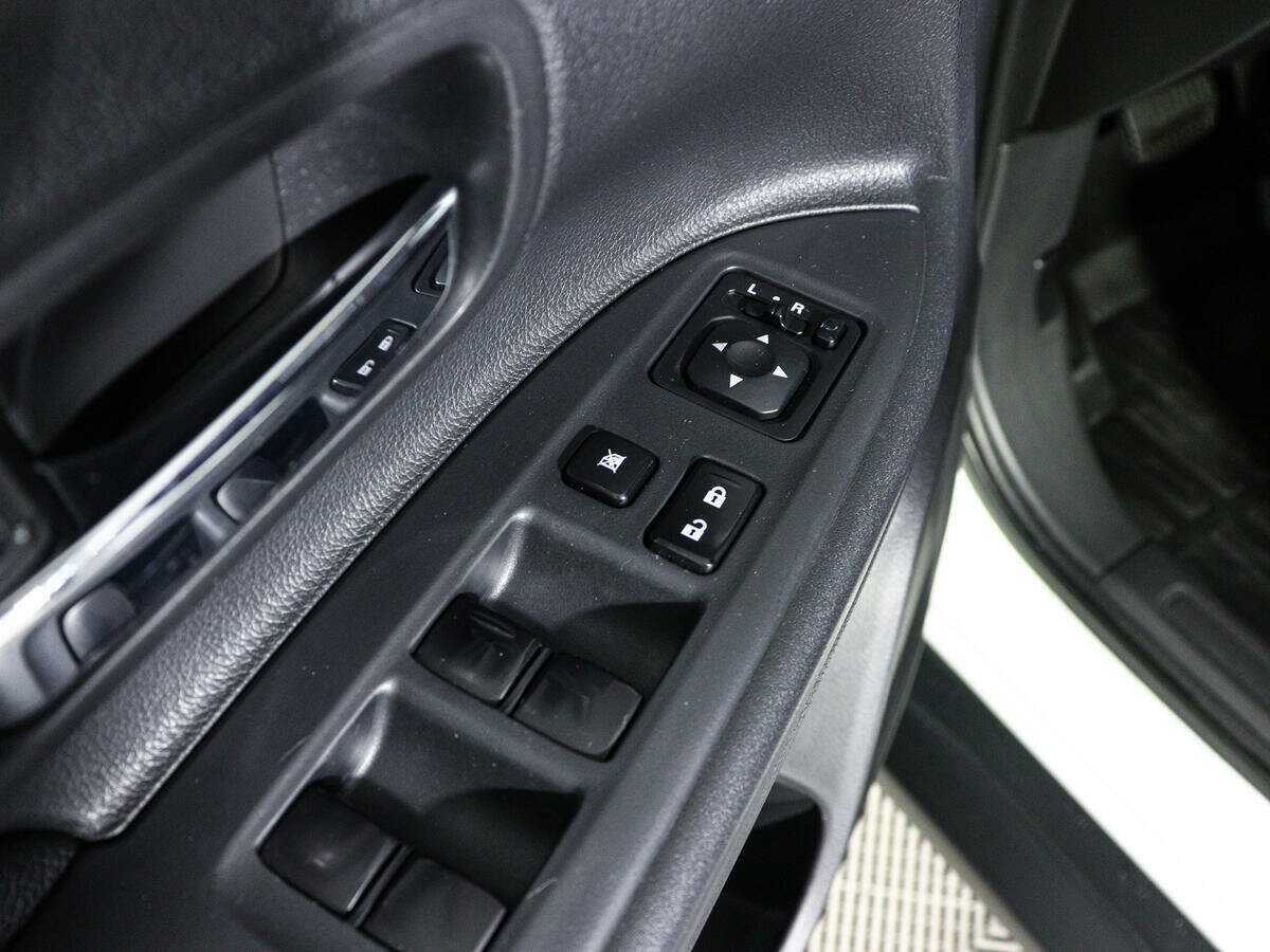 Mitsubishi Outlander 2012 года с пробегом. Фото: #13