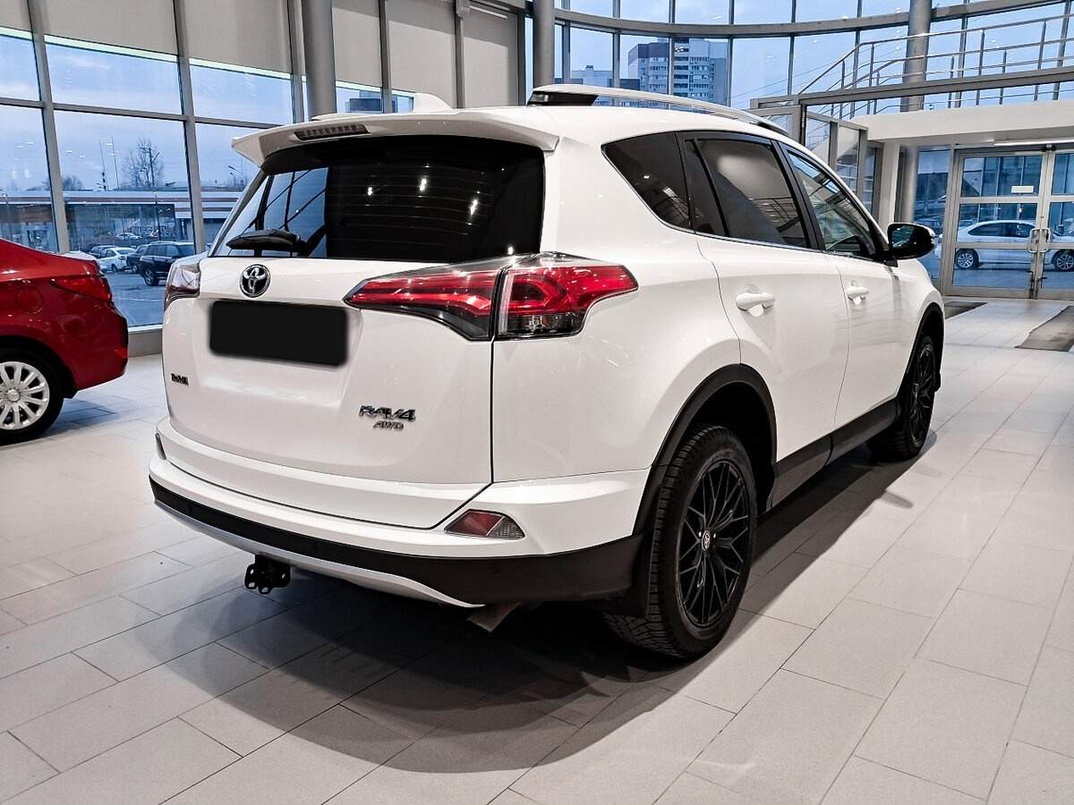 Toyota RAV4 2016 года с пробегом. Фото: #4