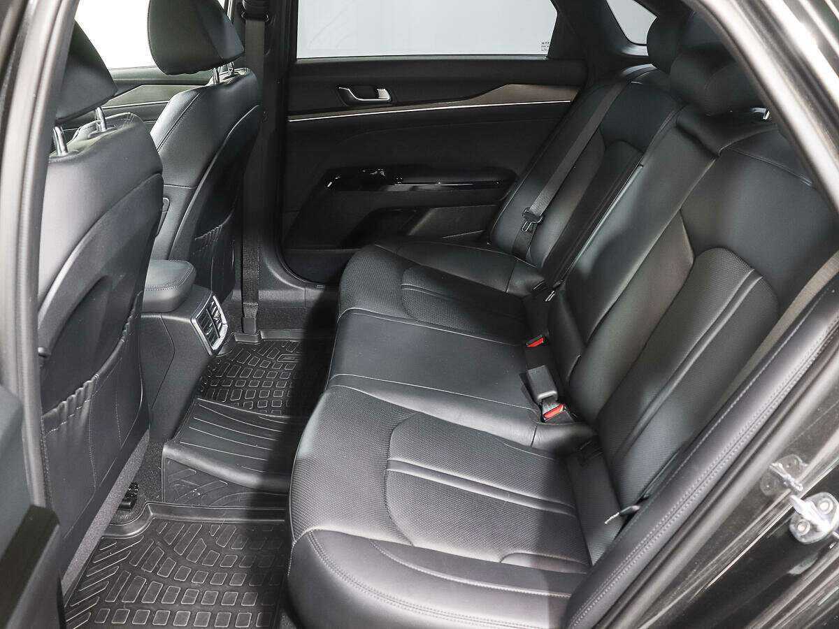 Kia K5 2021 года с пробегом. Фото: #9