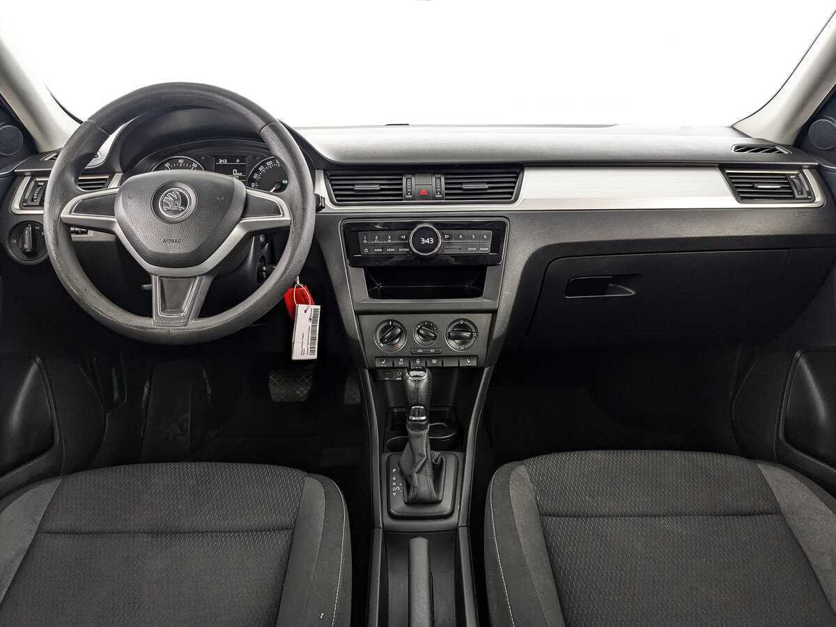 Skoda Rapid 2015 года с пробегом. Фото: #9