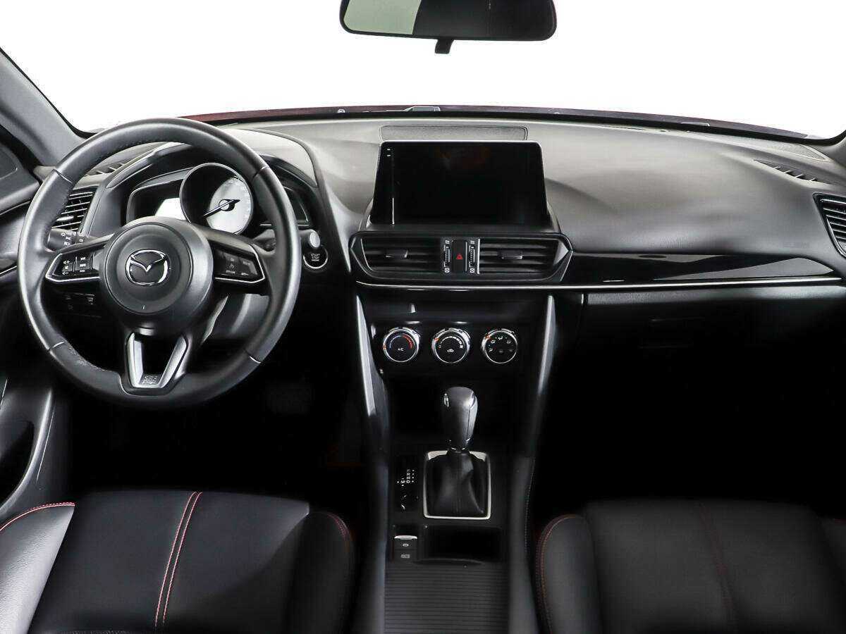 Mazda CX-4 2022 года с пробегом. Фото: #9