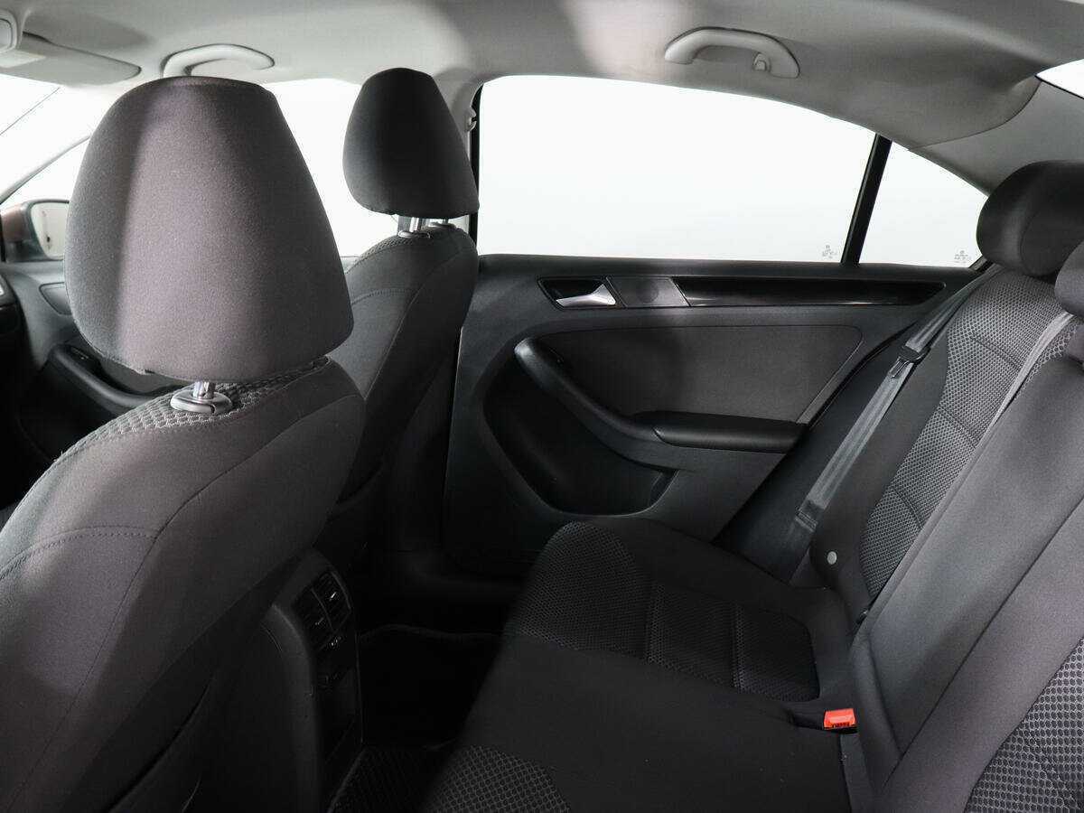 Volkswagen Jetta 2014 года с пробегом. Фото: #7