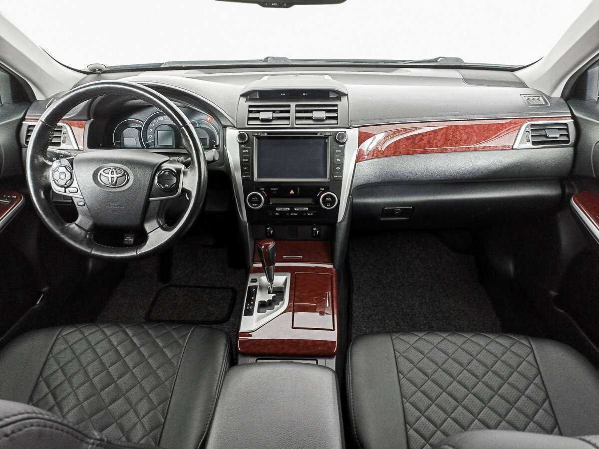 Toyota Camry 2014 года с пробегом. Фото: #11