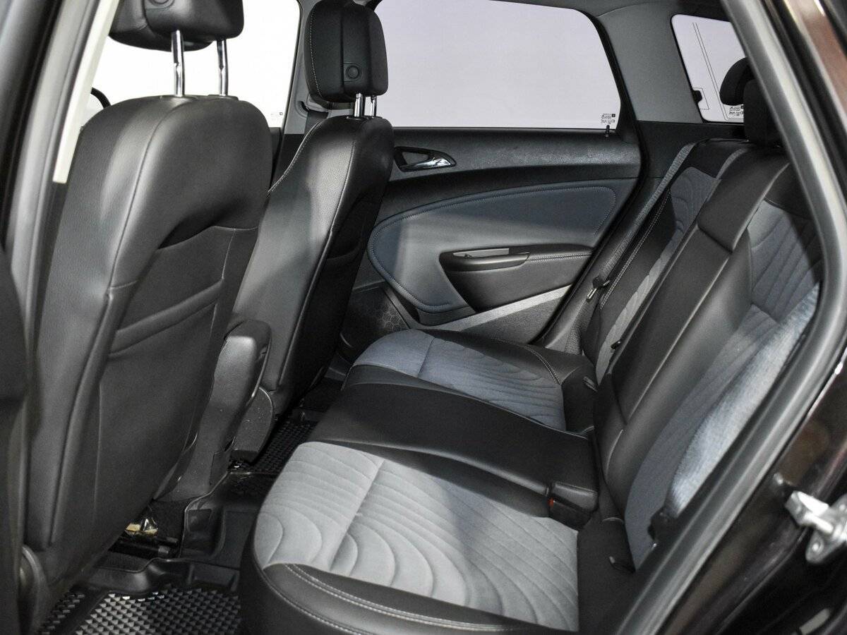 Opel Astra 2013 года с пробегом. Фото: #11