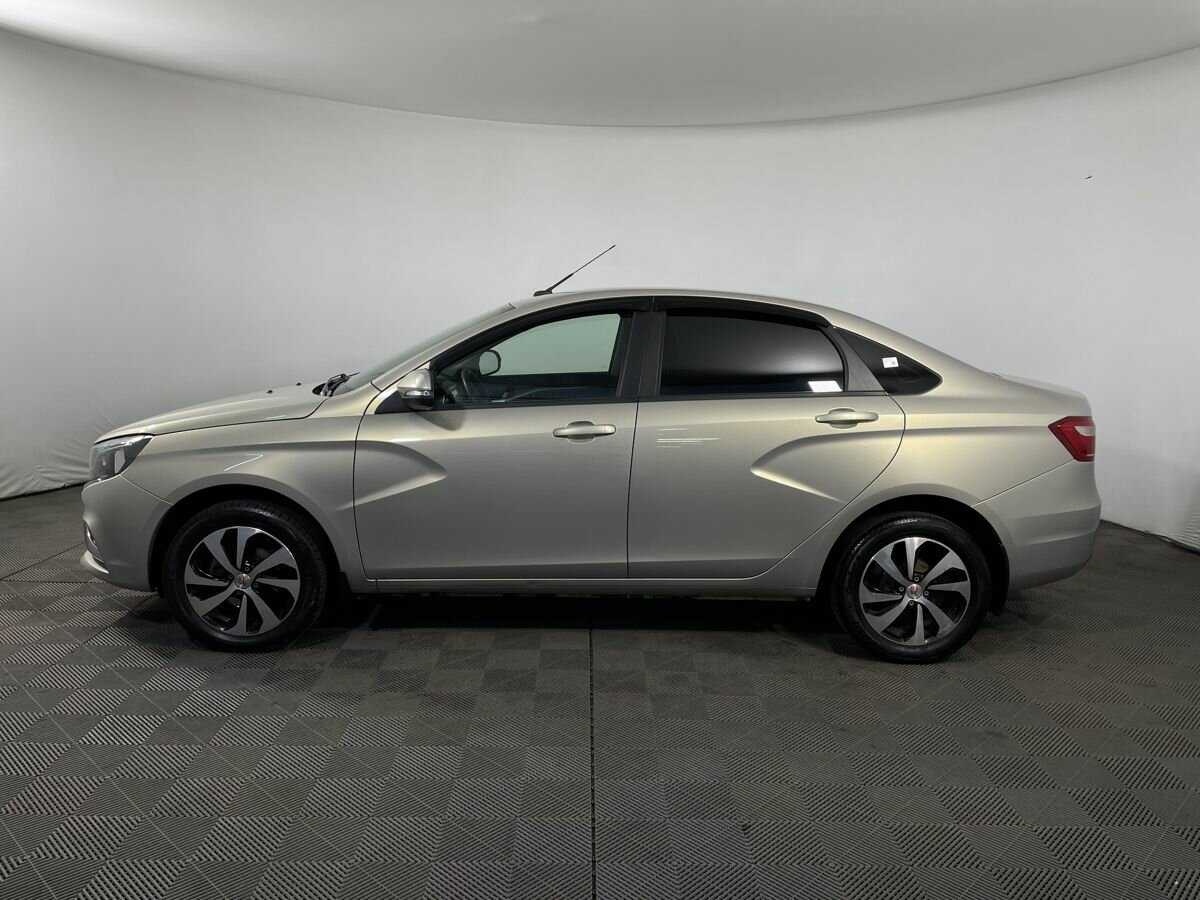Lada (ВАЗ) Vesta 2018 года с пробегом. Фото: #4