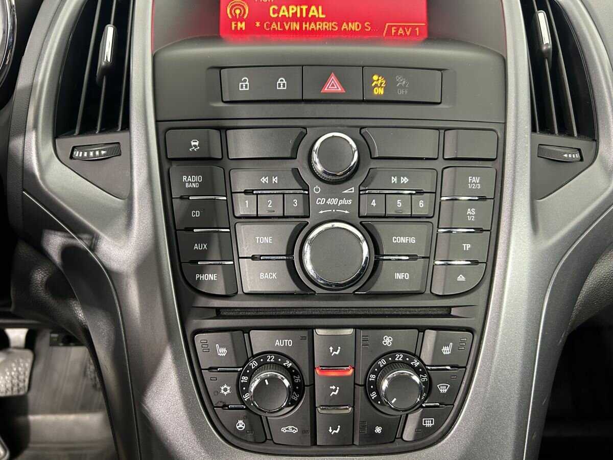 Opel Astra 2014 года с пробегом. Фото: #11