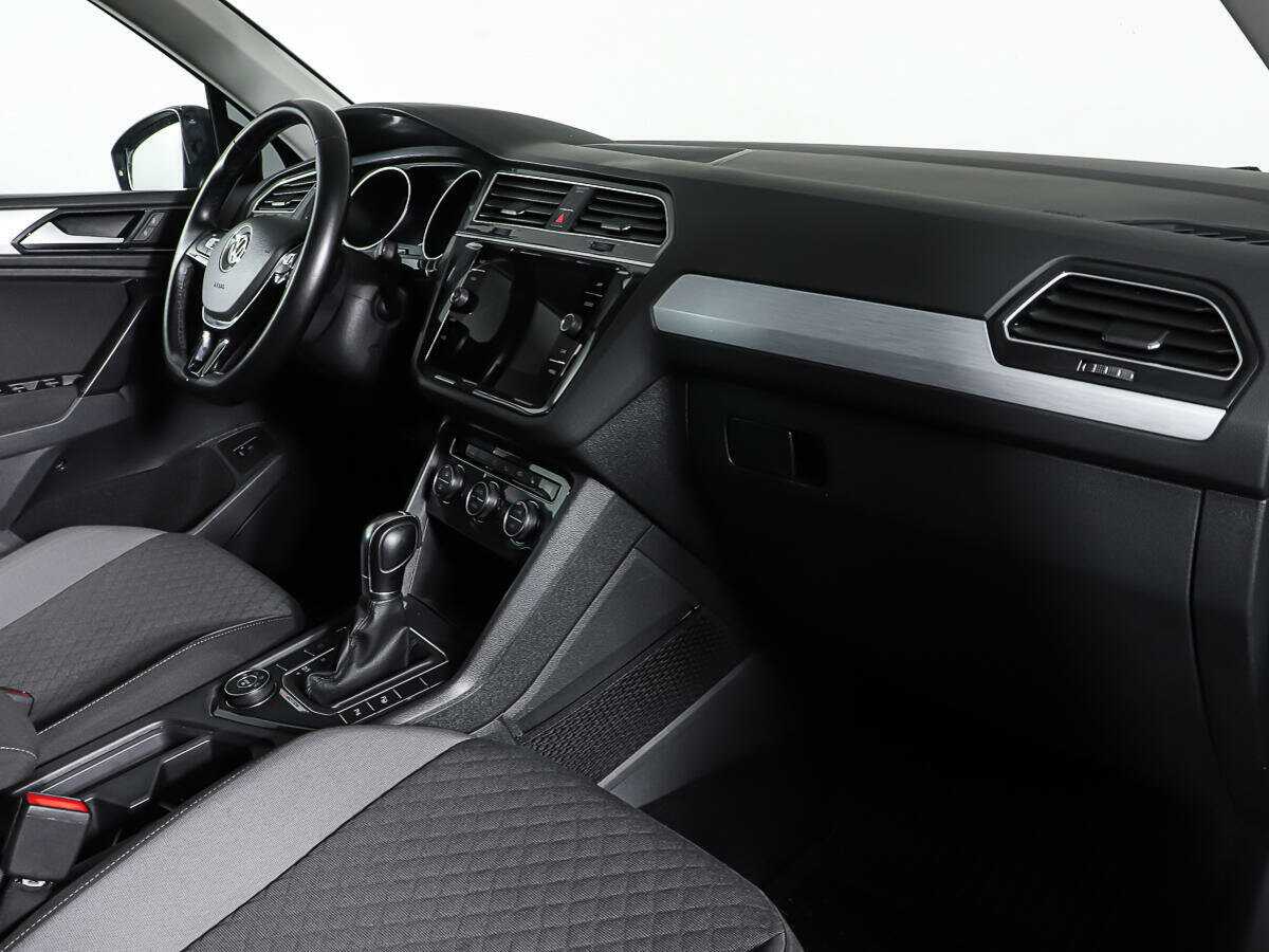 Volkswagen Tiguan 2018 года с пробегом. Фото: #7