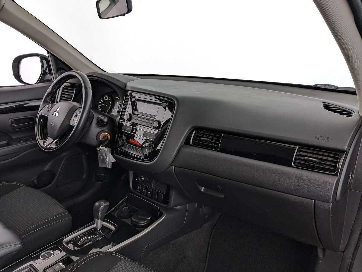 Mitsubishi Outlander 2019 года с пробегом. Фото: #8