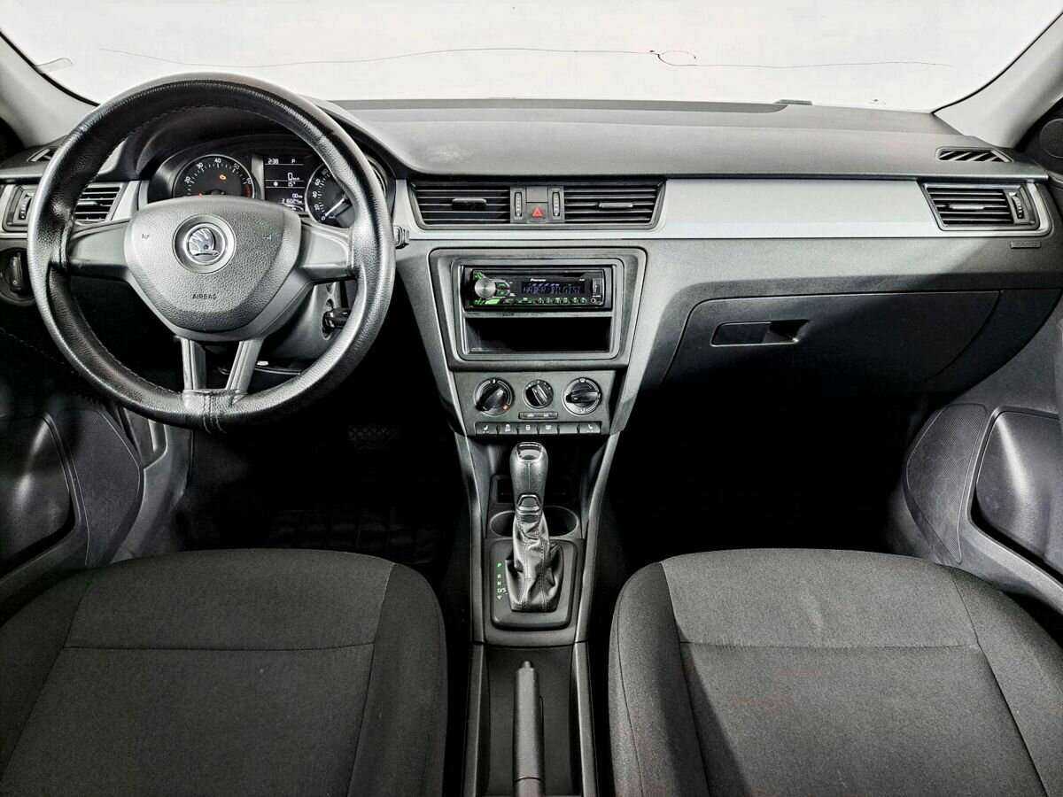 Skoda Rapid 2017 года с пробегом. Фото: #13