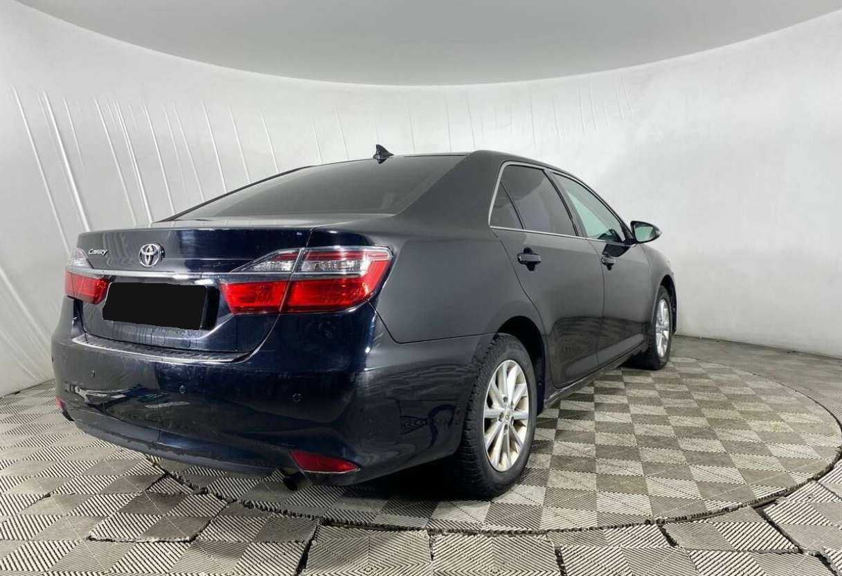 Toyota Camry 2017 года с пробегом. Фото: #4