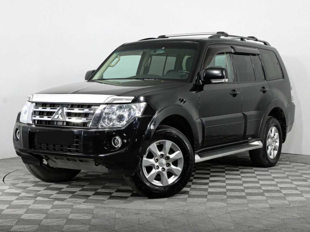 Mitsubishi Pajero 2013 года с пробегом. Фото: #1