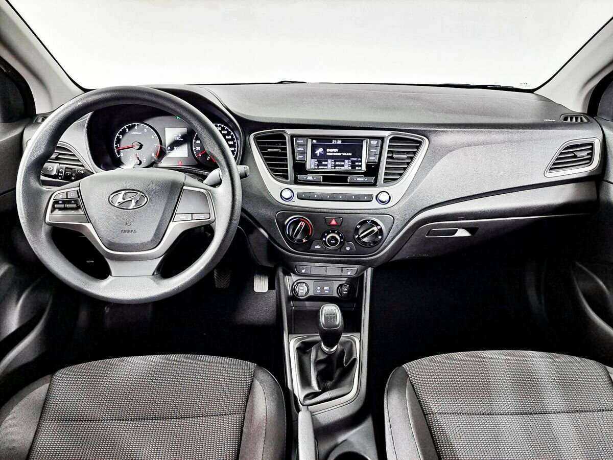 Hyundai Solaris 2018 года с пробегом. Фото: #11