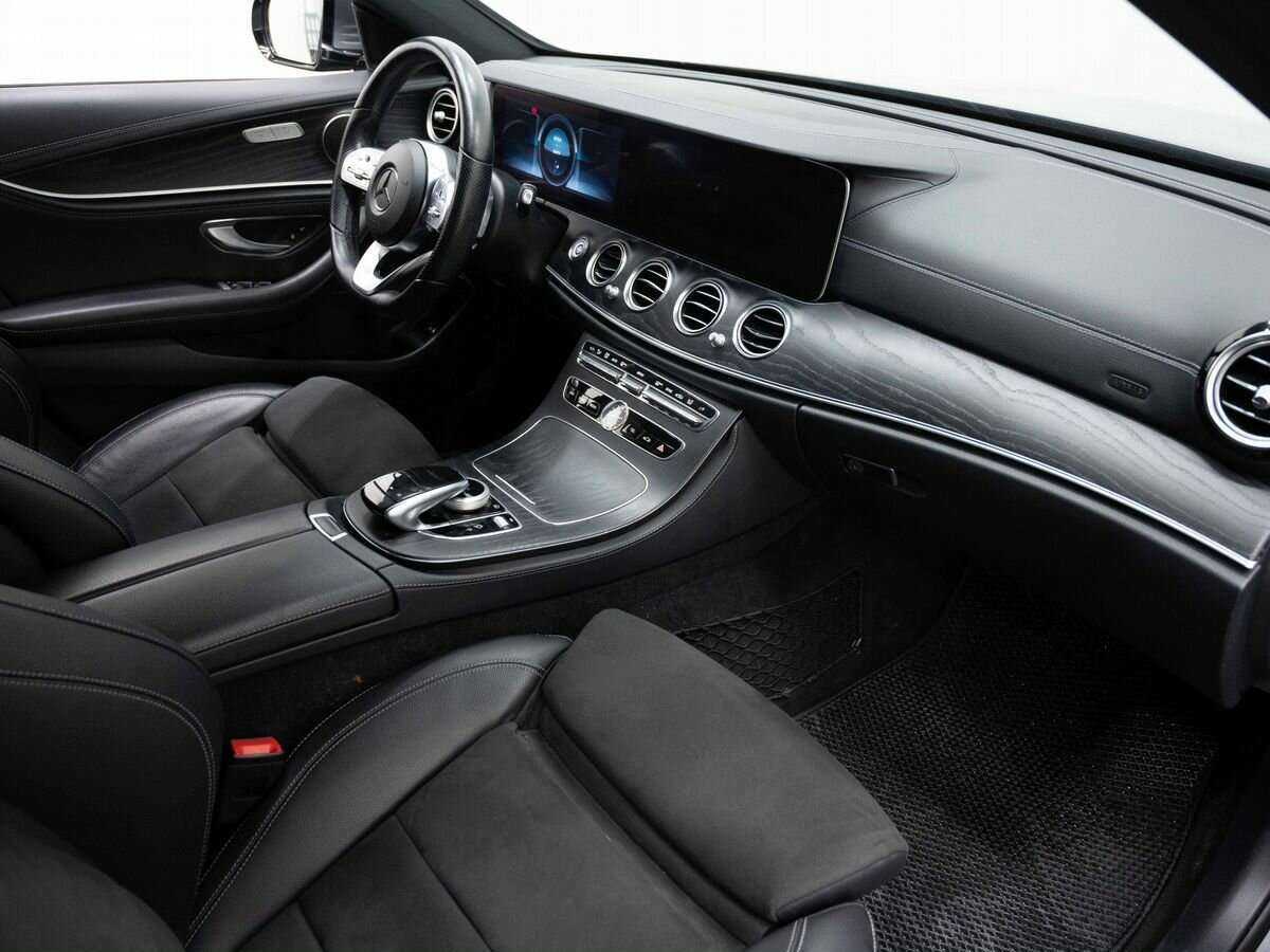 Mercedes-Benz E-Класс 2018 года с пробегом. Фото: #11