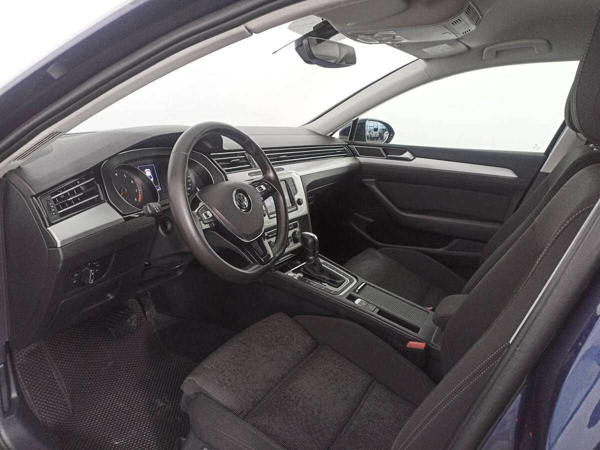 Volkswagen Passat 2016 года с пробегом. Фото: #13