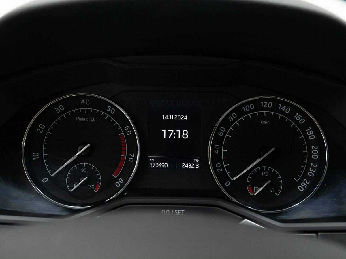 Skoda Superb 2016 года с пробегом. Фото: #13