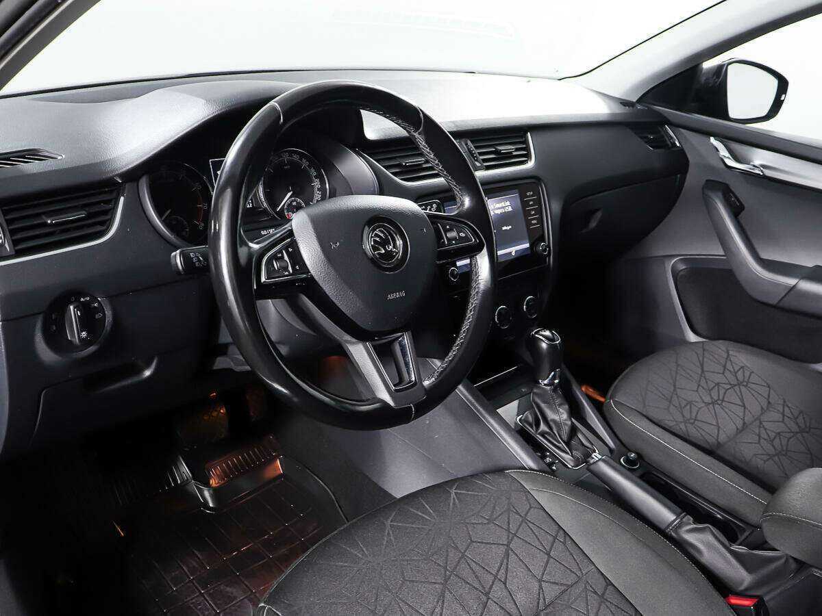 Skoda Octavia 2018 года с пробегом. Фото: #13