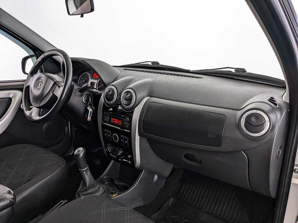 Lada (ВАЗ) Largus 2017 года с пробегом. Фото: #8