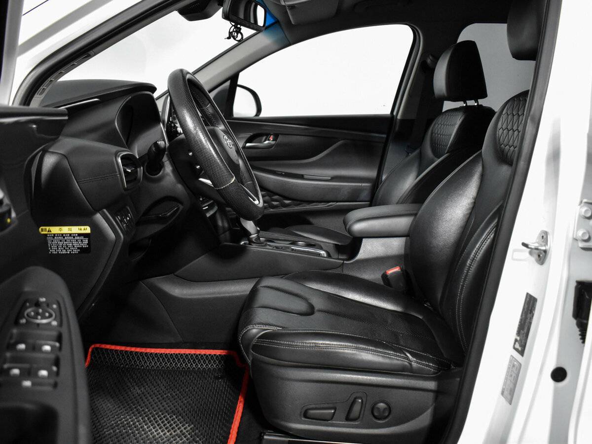 Hyundai Santa Fe 2018 года с пробегом. Фото: #10