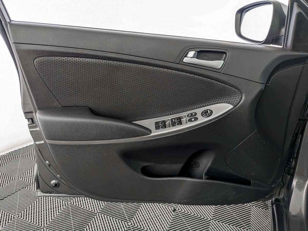 Hyundai Solaris 2016 года с пробегом. Фото: #14