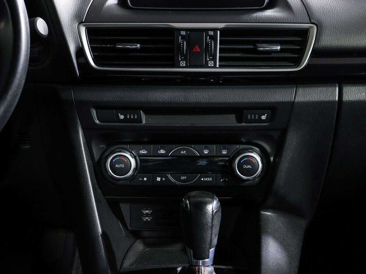 Mazda 3 2014 года с пробегом. Фото: #11