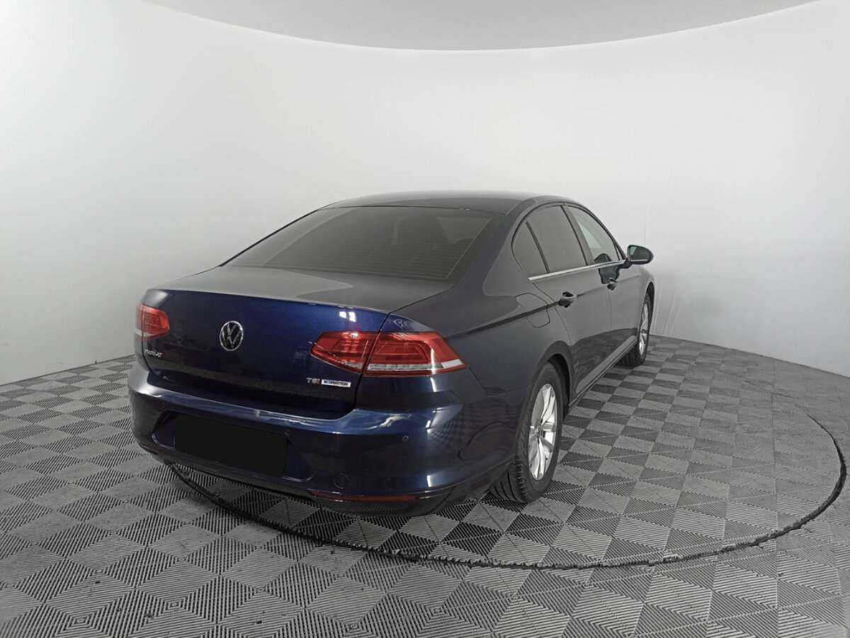 Volkswagen Passat 2016 года с пробегом. Фото: #4