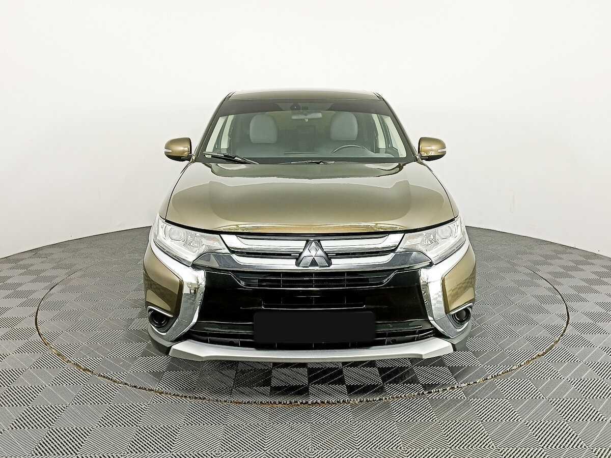 Mitsubishi Outlander 2018 года с пробегом. Фото: #1