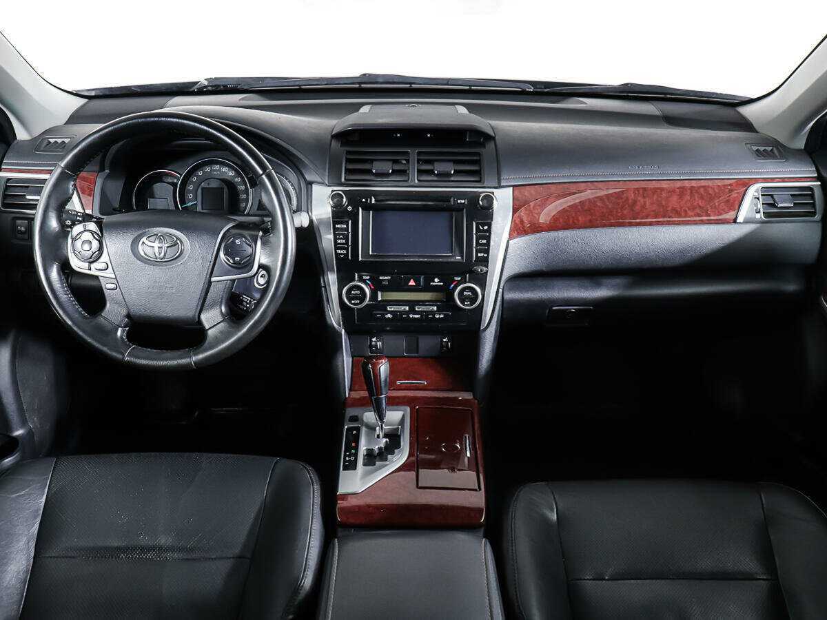 Toyota Camry 2014 года с пробегом. Фото: #10